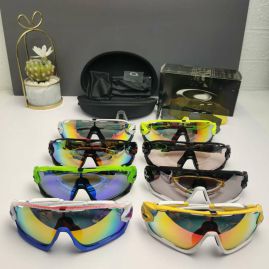 Picture of Oakley Sunglasses _SKUfw56864370fw